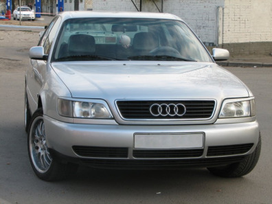 Audi A6 (C4) Eyelashes on headlights [AU10AT0236JN]