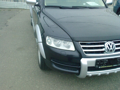 Eyelashes on headlights VW10AT2063JN