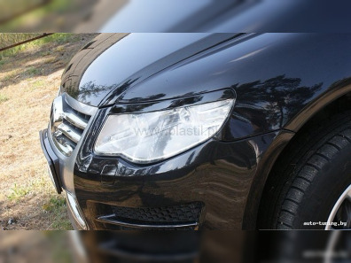 Eyelashes on headlights VW10AT2064JN