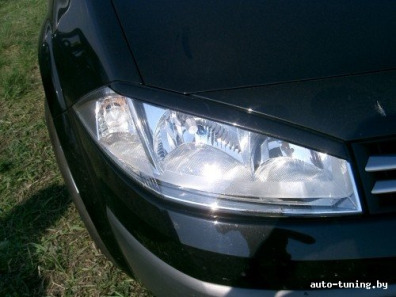 Eyelashes on headlights RE10AT2302BSM