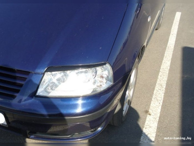 Eyelashes on headlights SE10AT2452JN