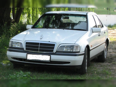 Eyelashes on headlights MB10AT1099JN